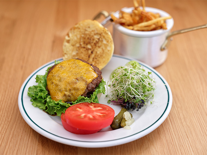 ハンバーガー&フライドポテト